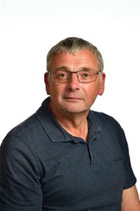 Profile image for Councillor Mike Redfern